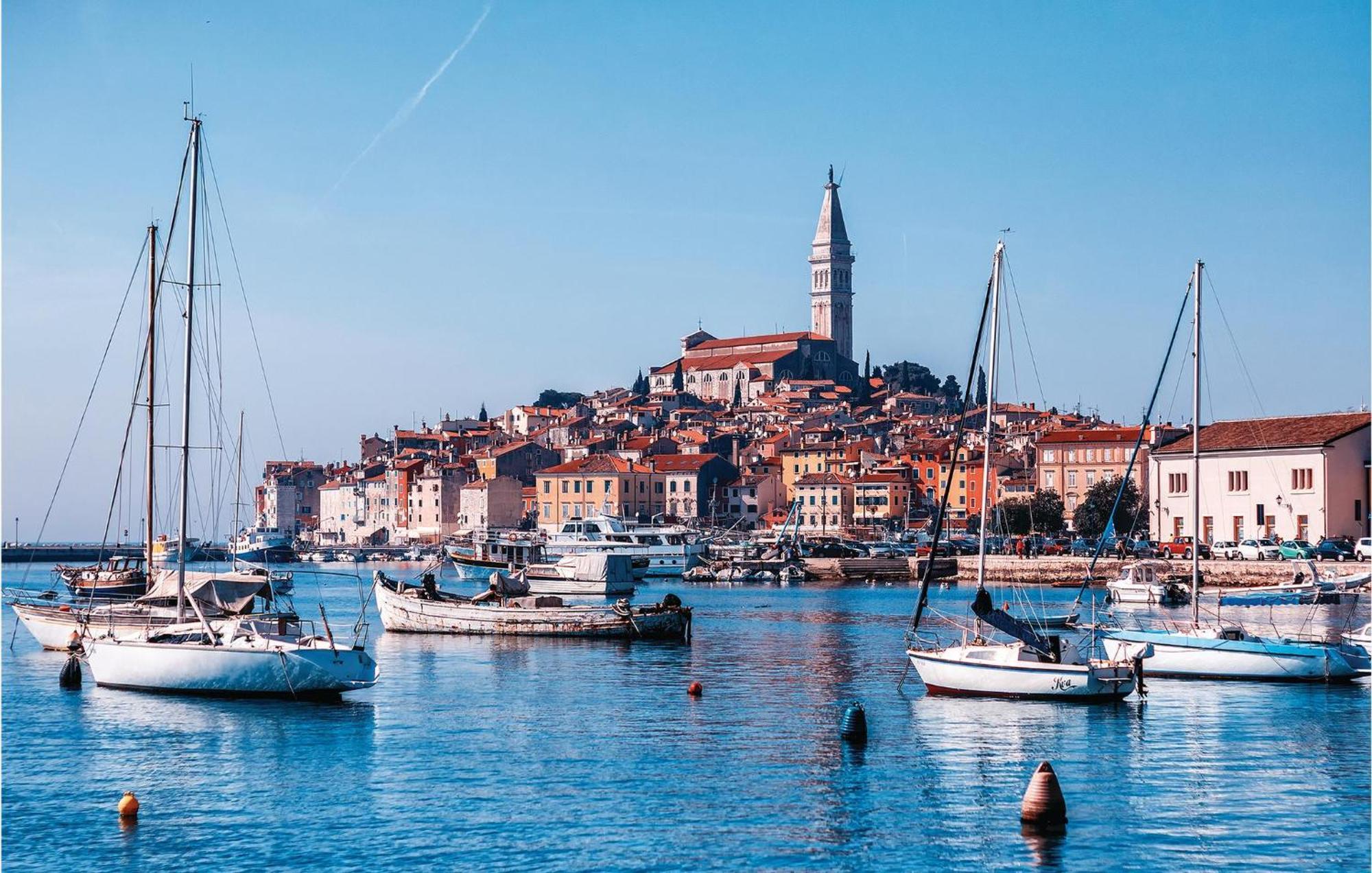 Stunning Apartment In Rovinj With Kitchen Εξωτερικό φωτογραφία